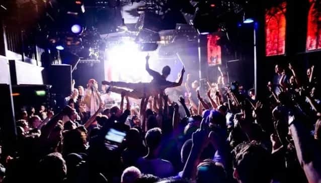 Najlepszy klub z Amsterdamu: muzyka, kultura i rozrywka