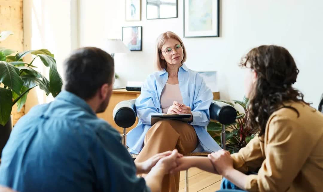 Czy u seksuologa trzeba się rozebrać? Prawda o wizytach u specjalisty