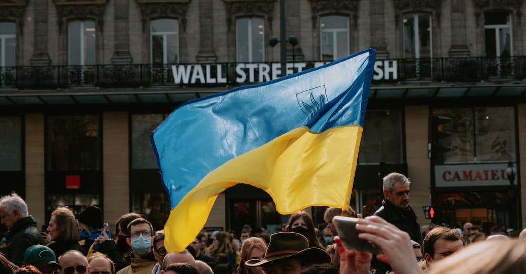 Flaga LGBT i tęcza - znaczenie kolorów i symboli ruchu
