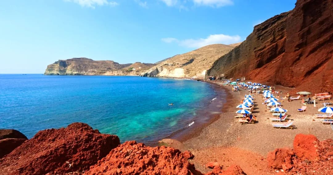 Najpiękniejsze plaże na Santorini: top miejsca na niezapomniane wakacje