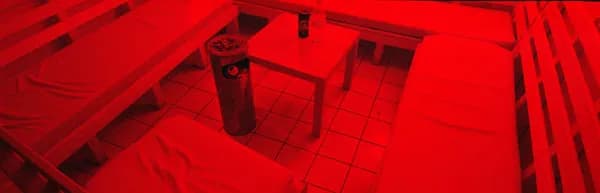 Gdzie znaleźć darkroomy w Poznaniu? Przewodnik po popularnych miejscach