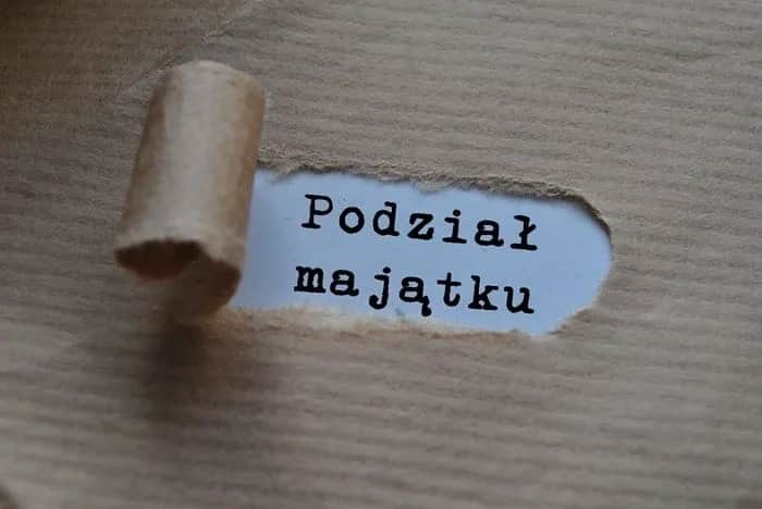 Jak pozbawić żonę majątku? Kluczowe informacje o podziale majątku