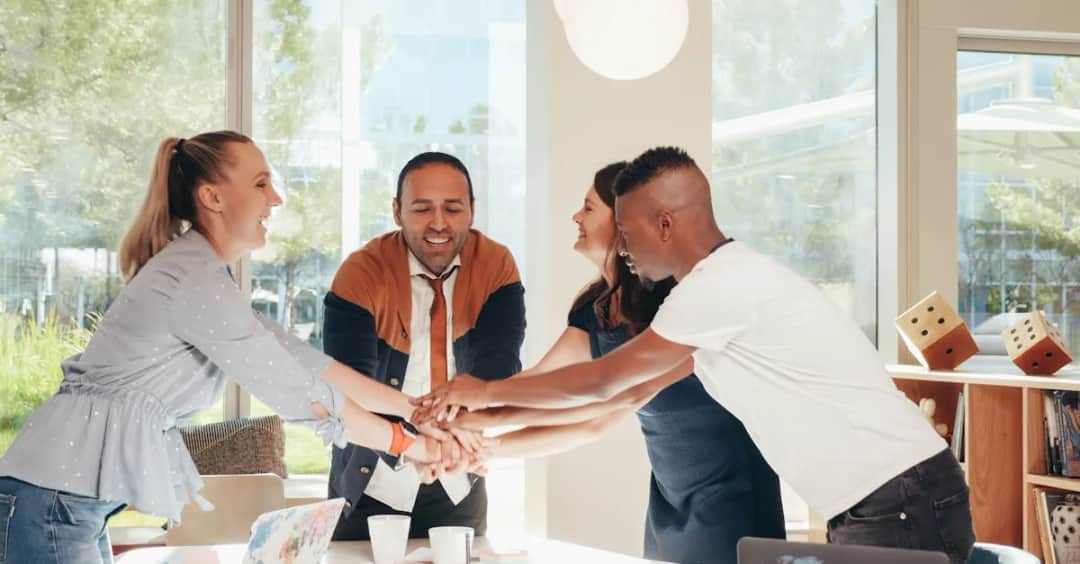 Jak "Gdy zapada mrok" uczy o równości w obliczu strachu?