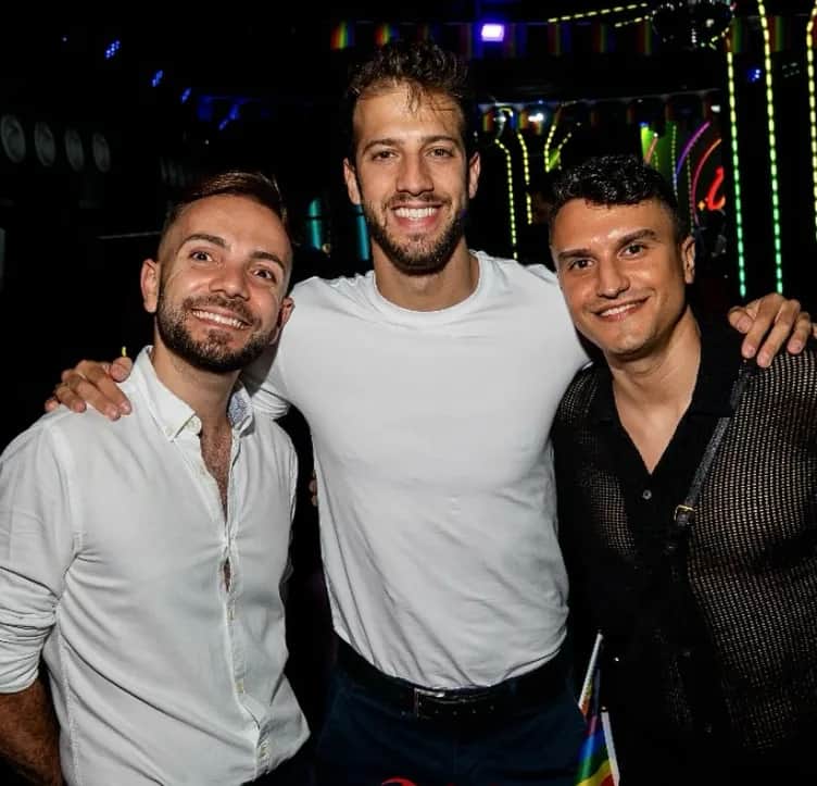 Gay Barcelona - kompletny przewodnik po najlepszych barach i klubach LGBTQ+